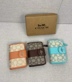 Picture of Coach Wallets _SKUfw168890425fw